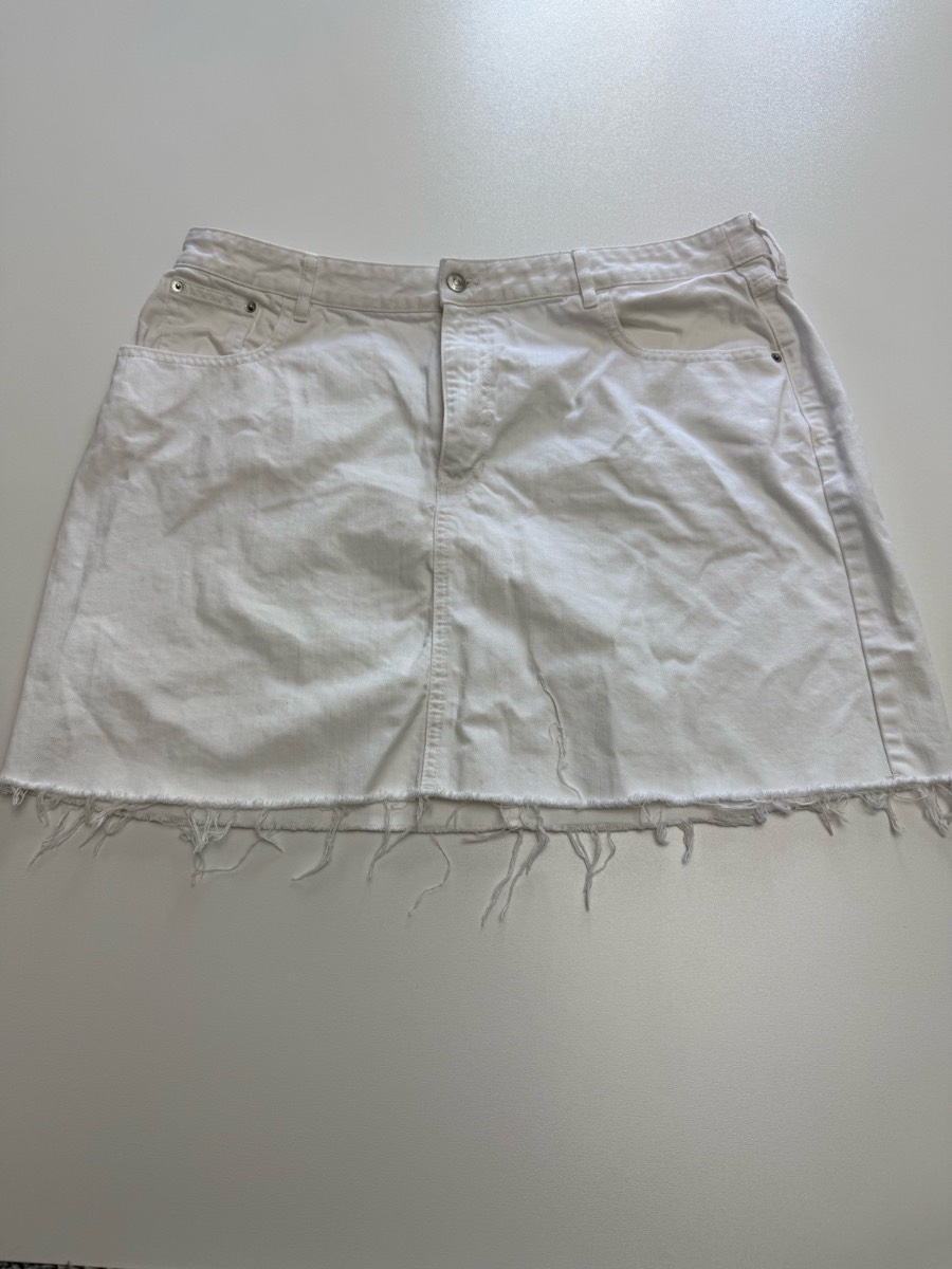 Ladies F&F White Frayed Denim Skirt Size 20