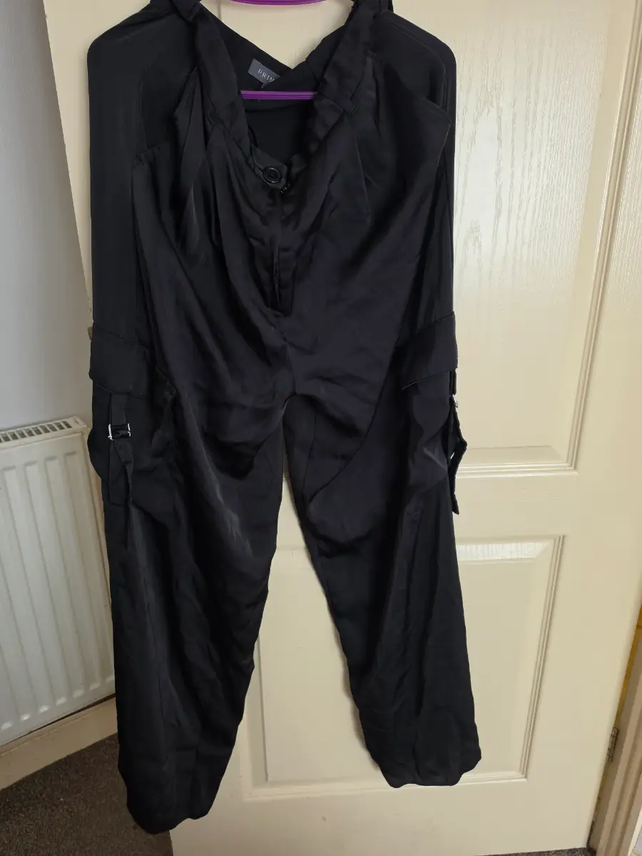 Ladies cargo pants