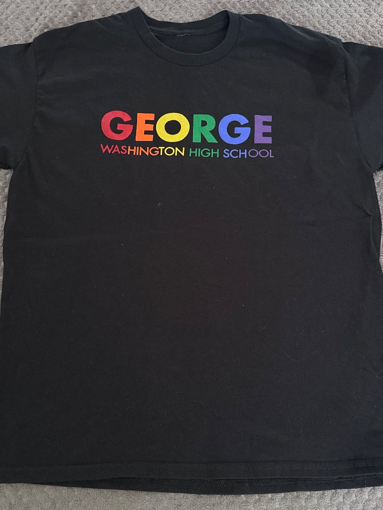 Print black men’s T-shirts size M or L