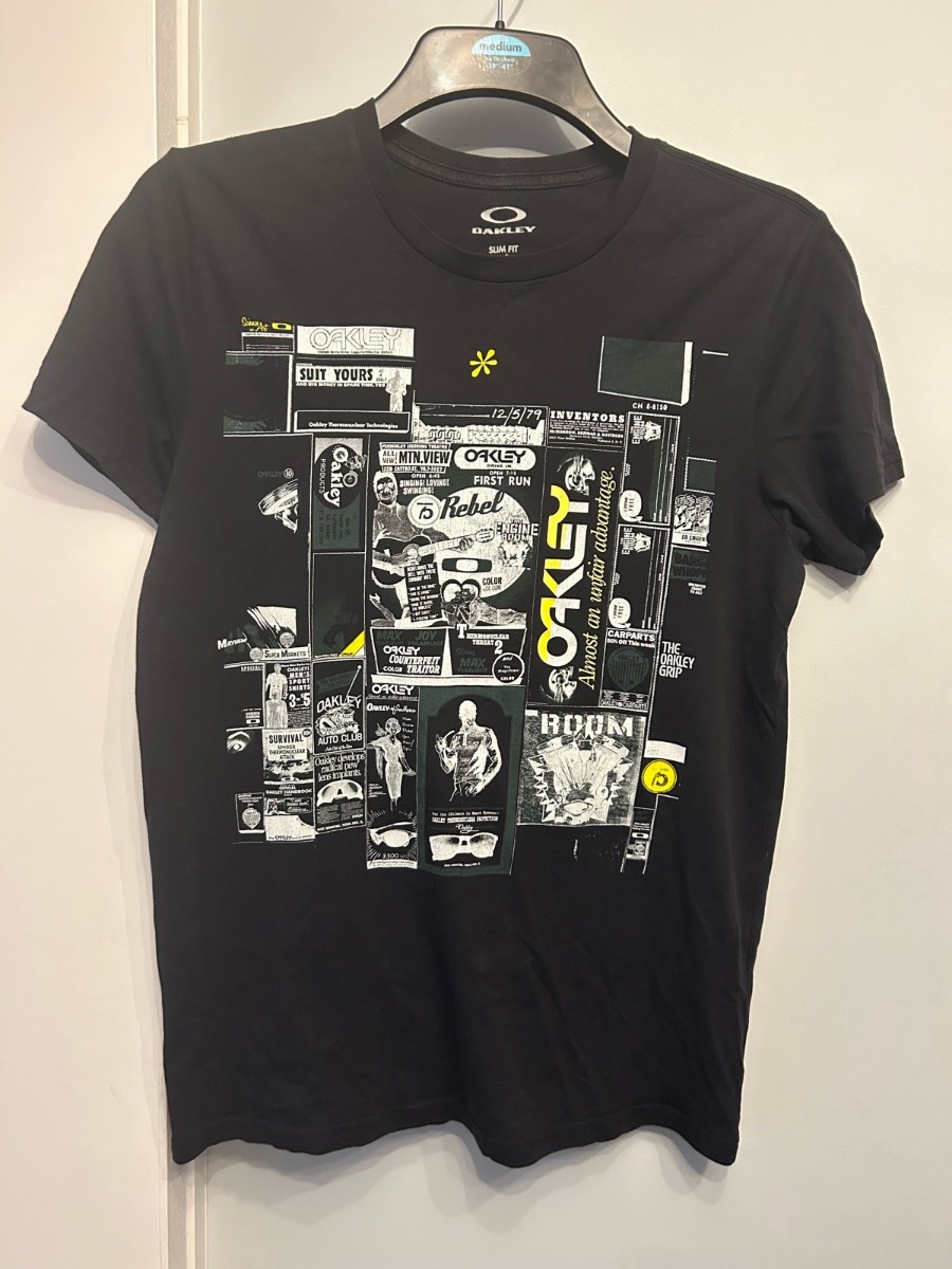 Vintage Oakley graphic print t shirt Size medium