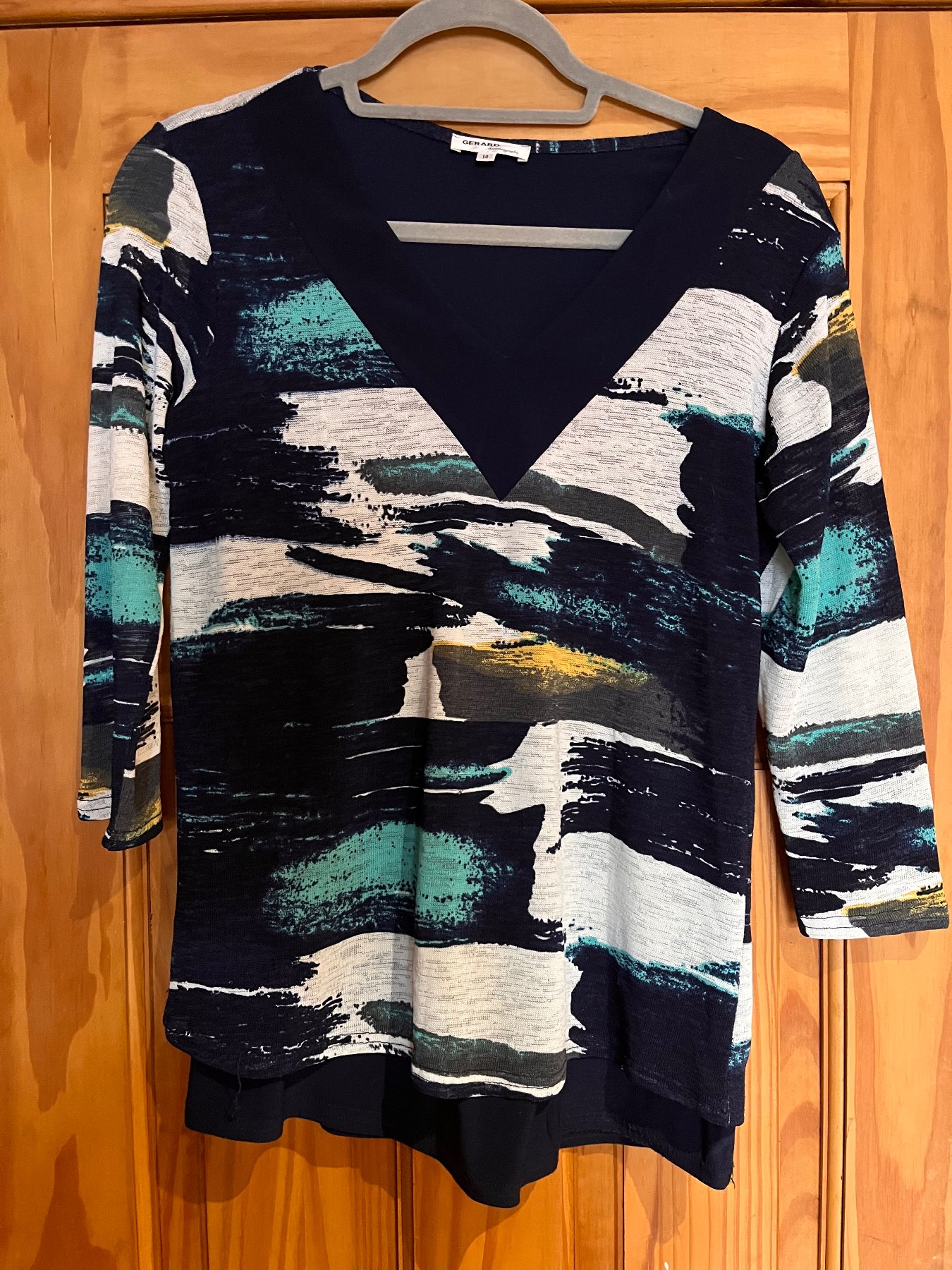 Gerard top Navy multi Abstract top Rarely worn  Size 10