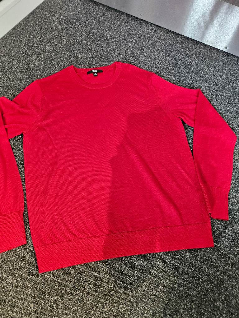 Uniqlo women Crewneck Sweatshirt size M
