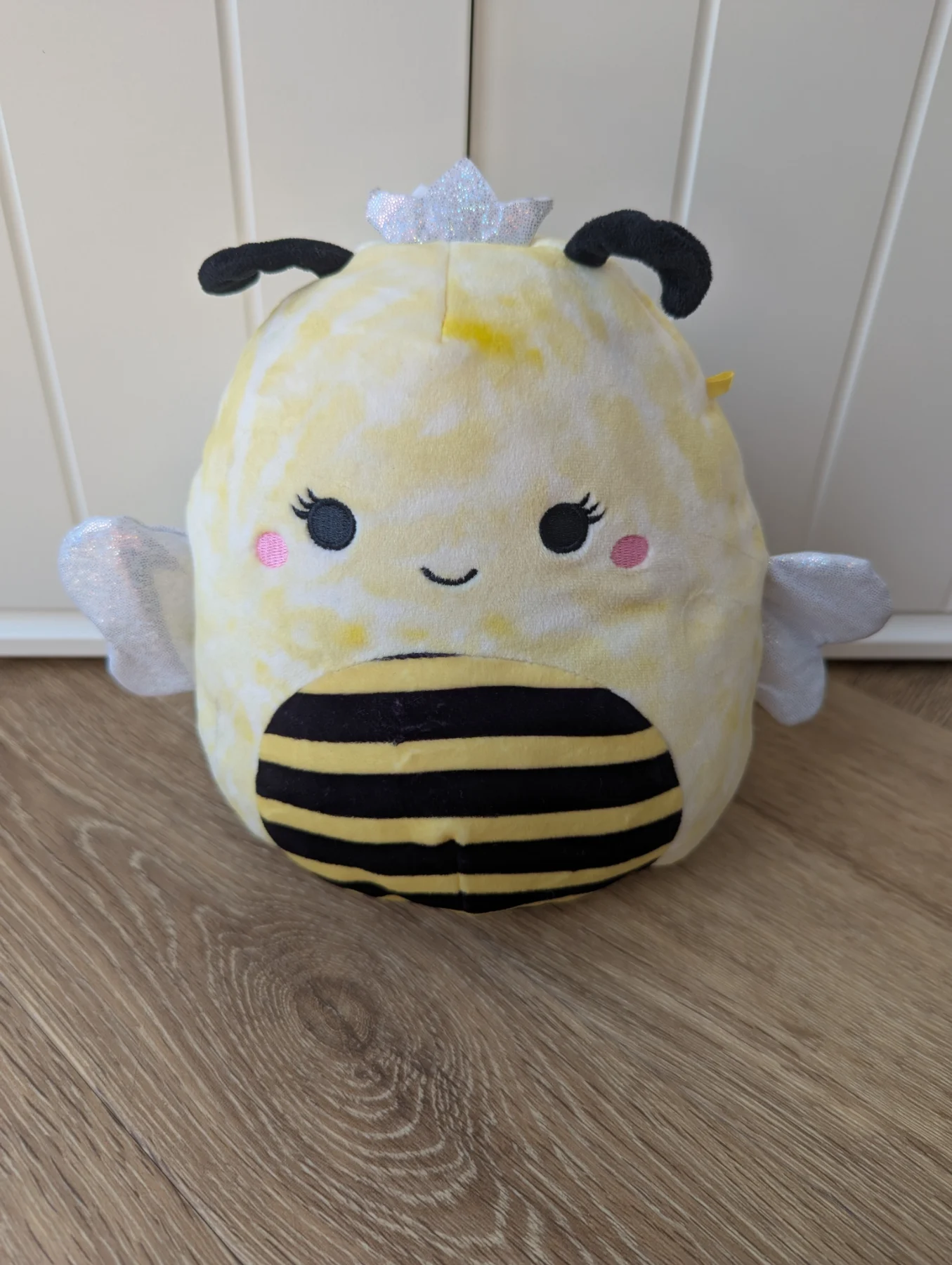 Squishmallows 8" Sunny The Queen Bee Plush Soft Toy Crown Sparkly Wings Kellytoy