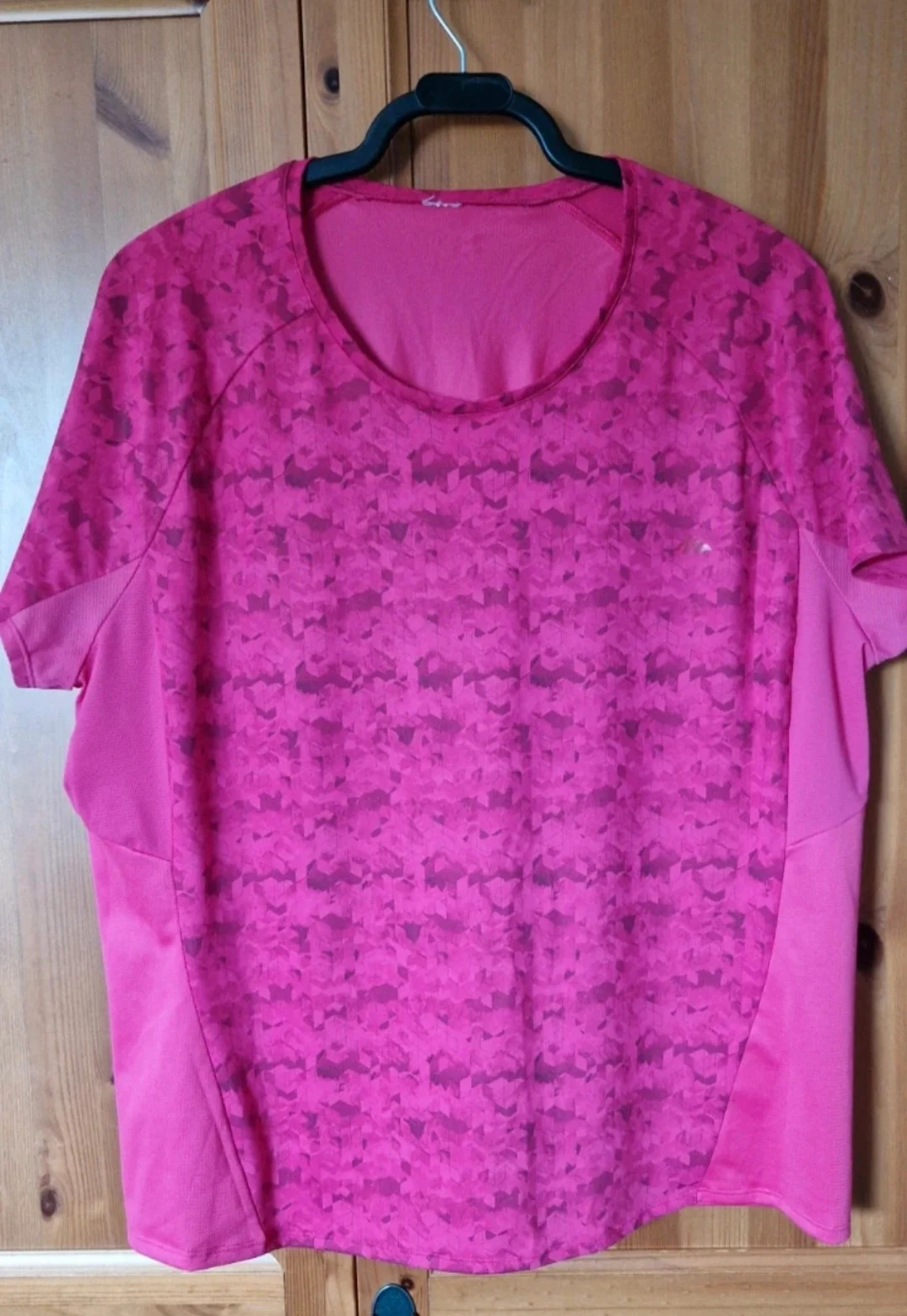Quechua Sports Tee Shirt - Size 16