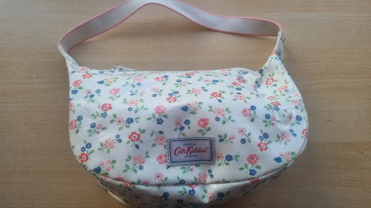 Cath Kidston Arlington Ditsy Oilcloth Slinger summer bag accessories