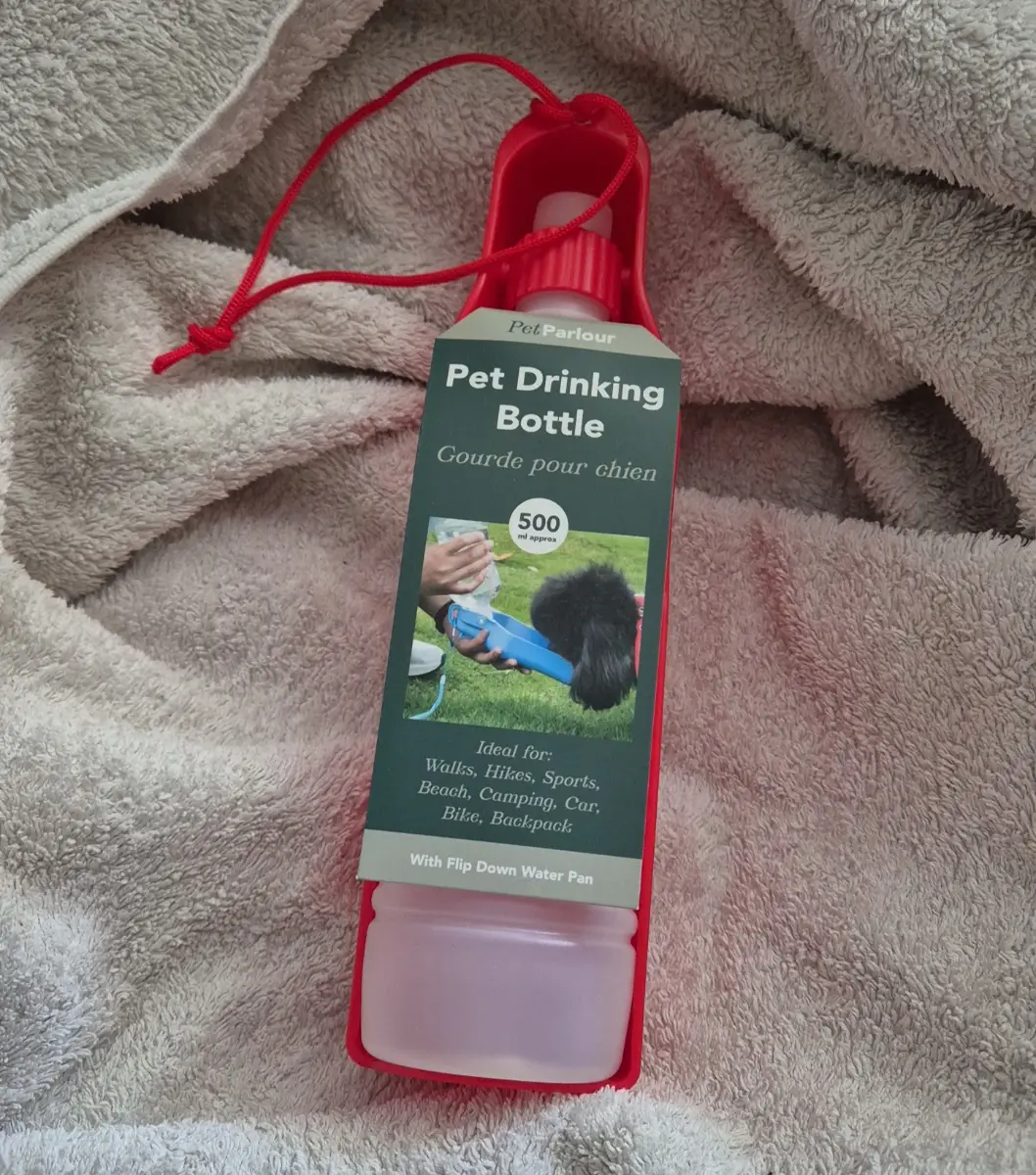 Dog Drinker (Red)