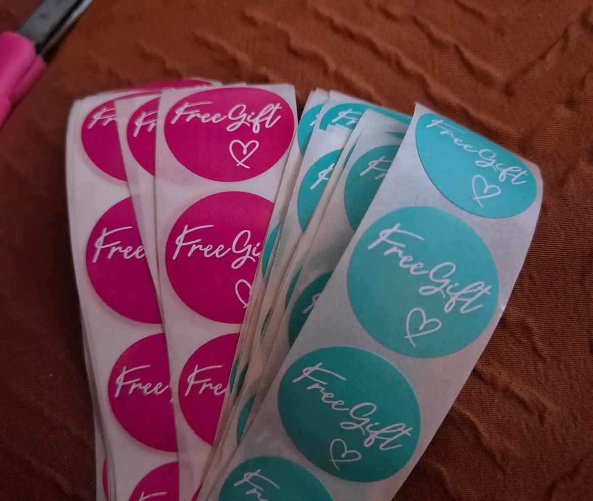 100 Pink and Turquoise 'Free Gift' Stickers