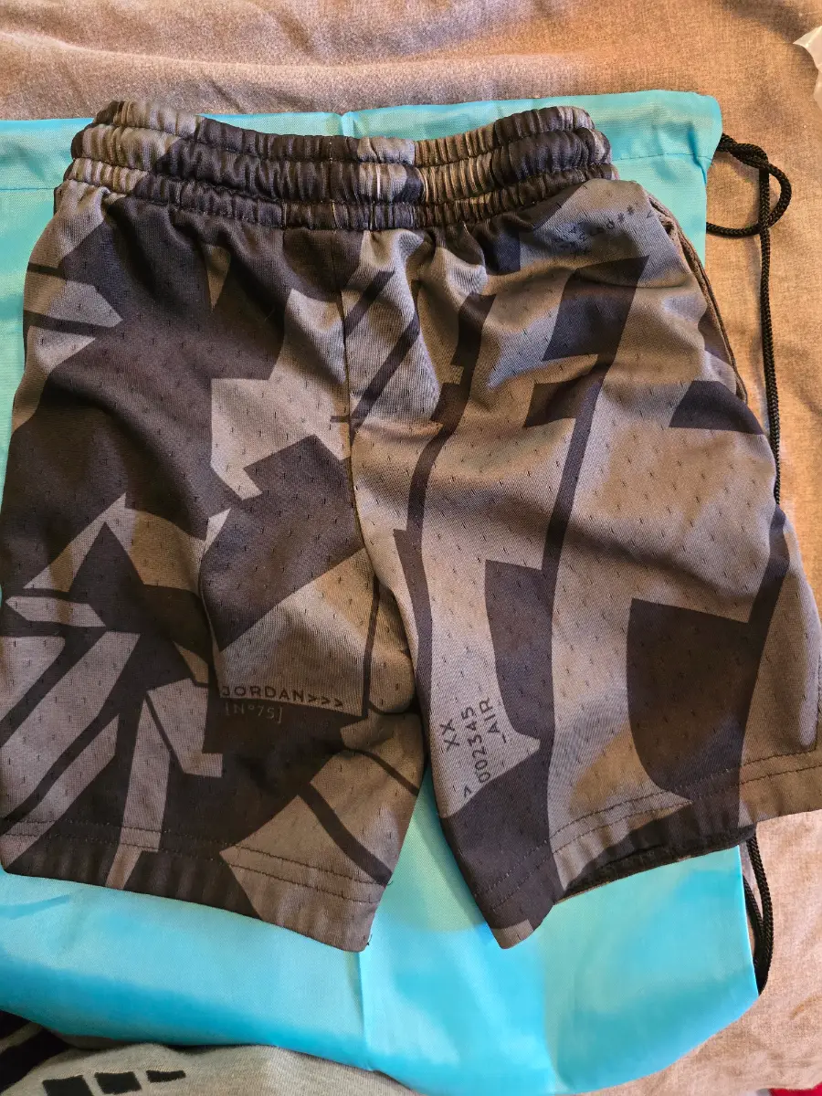 Boys Nike Jordan shorts