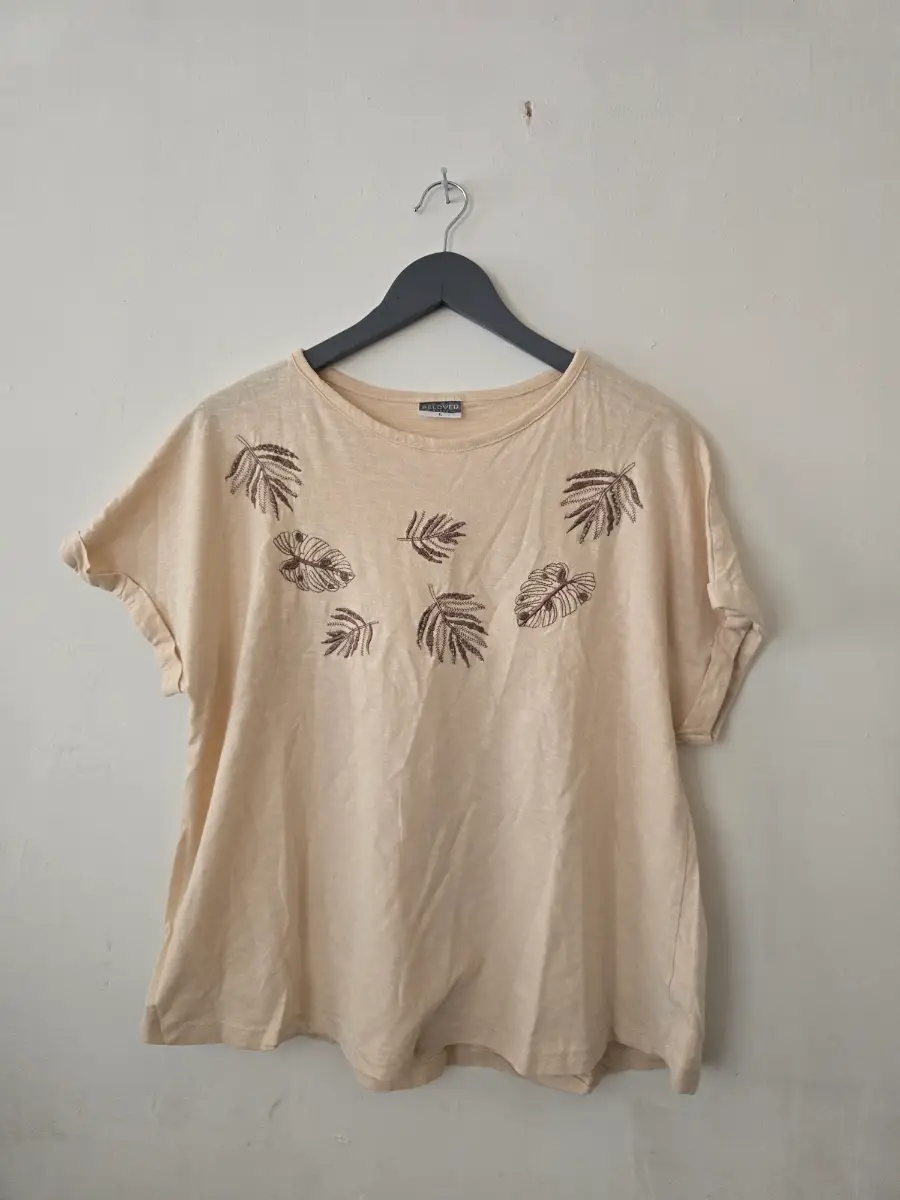 Womens T shirt