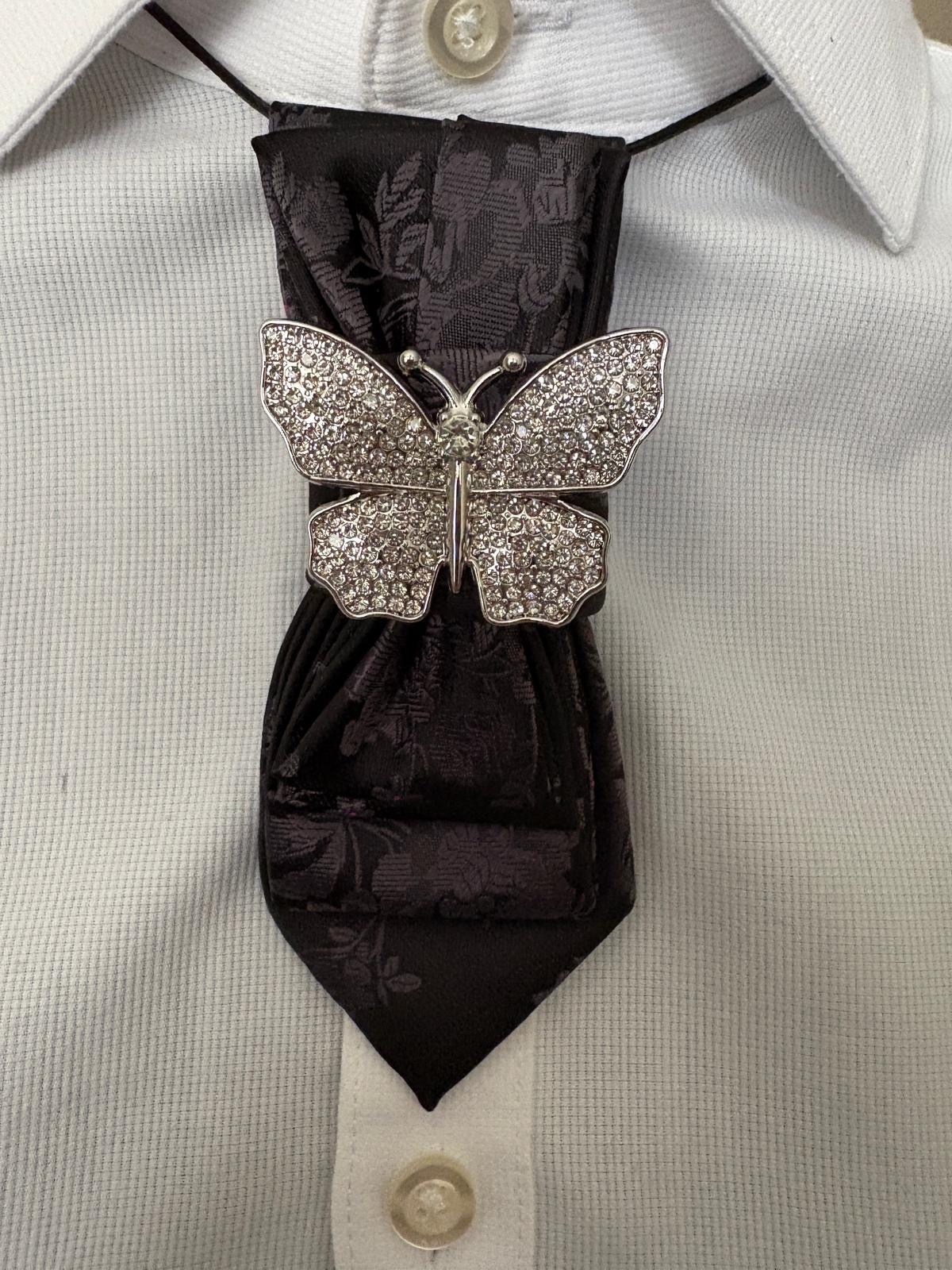 Bow tie /tie with brooch