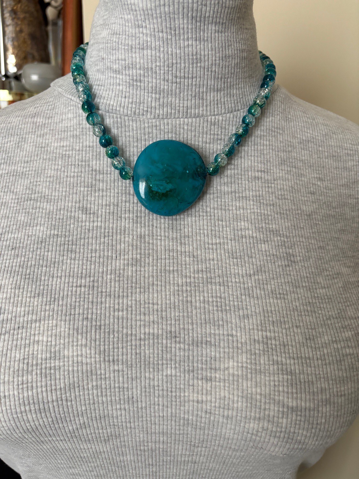 Special necklace for women’s