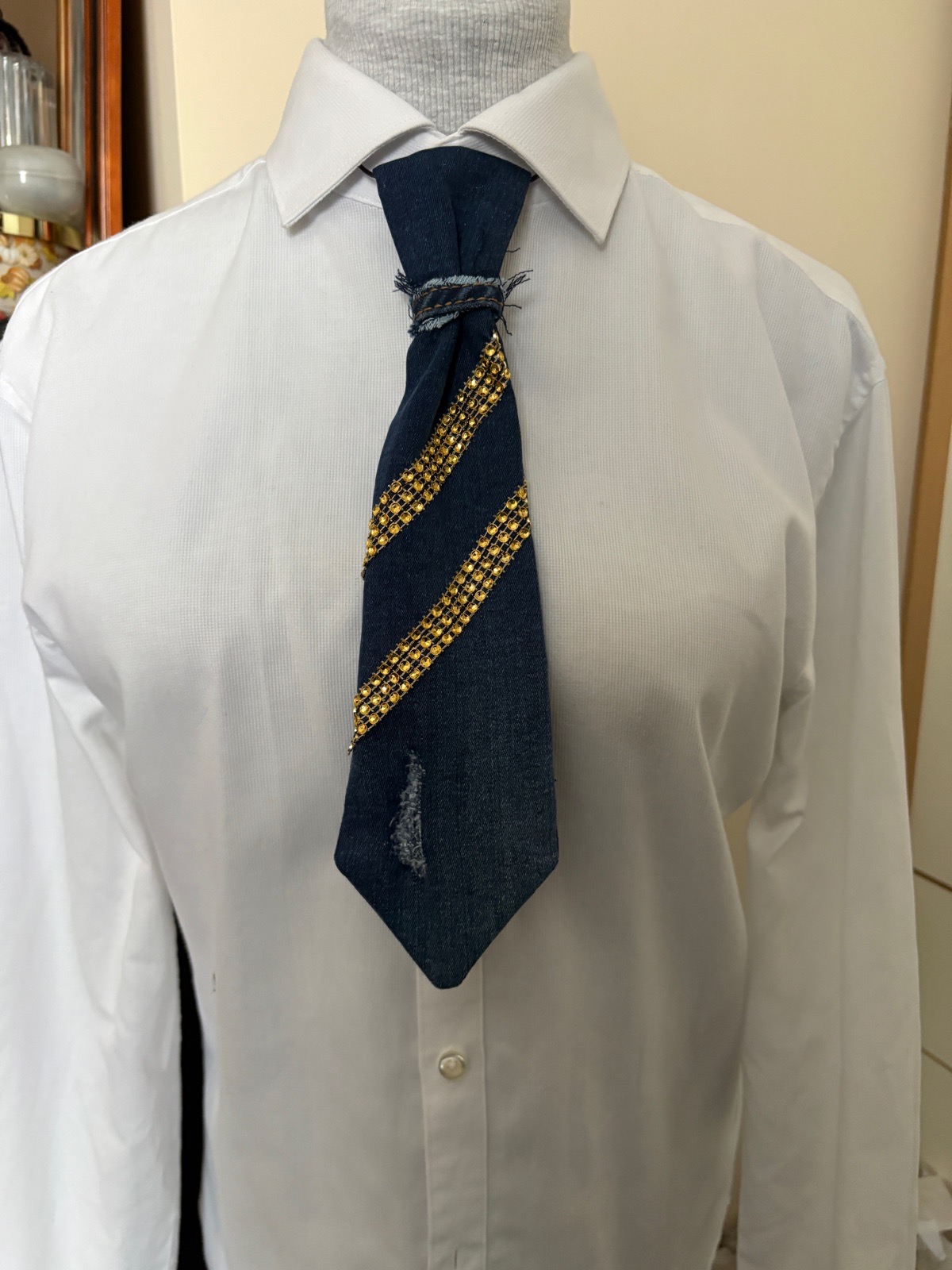 Denim tie for women’s