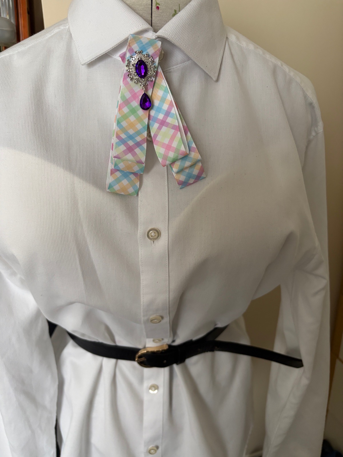 Chic bow tie
