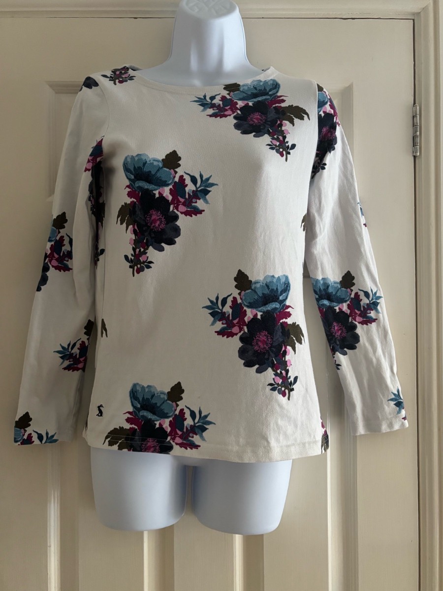 White 100% cotton top with floral pattern joules size 6