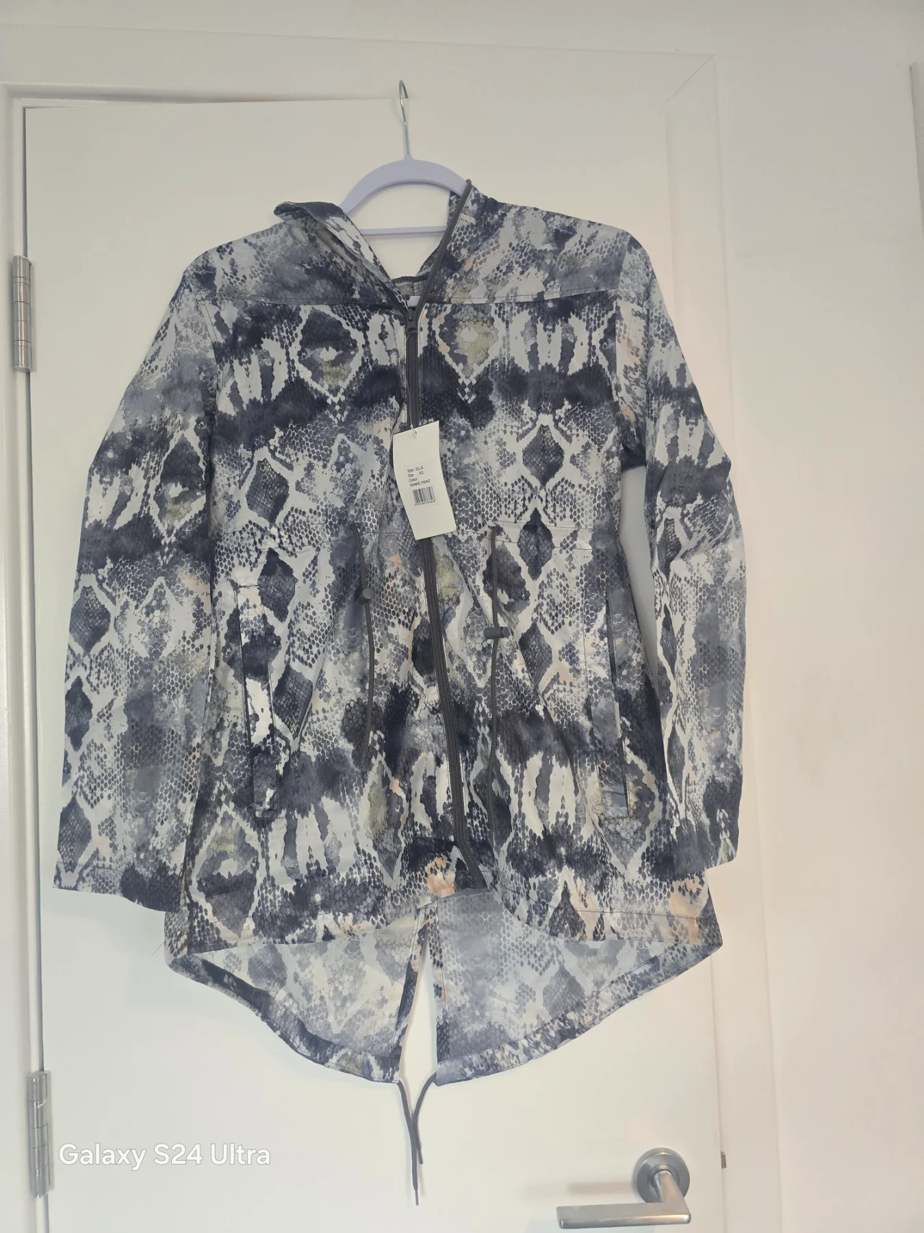 Rain jacket