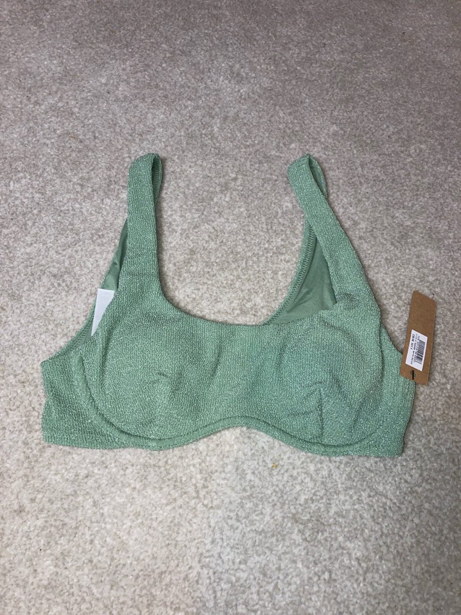 Victoria’s Secret swim top- swim bra Size:S