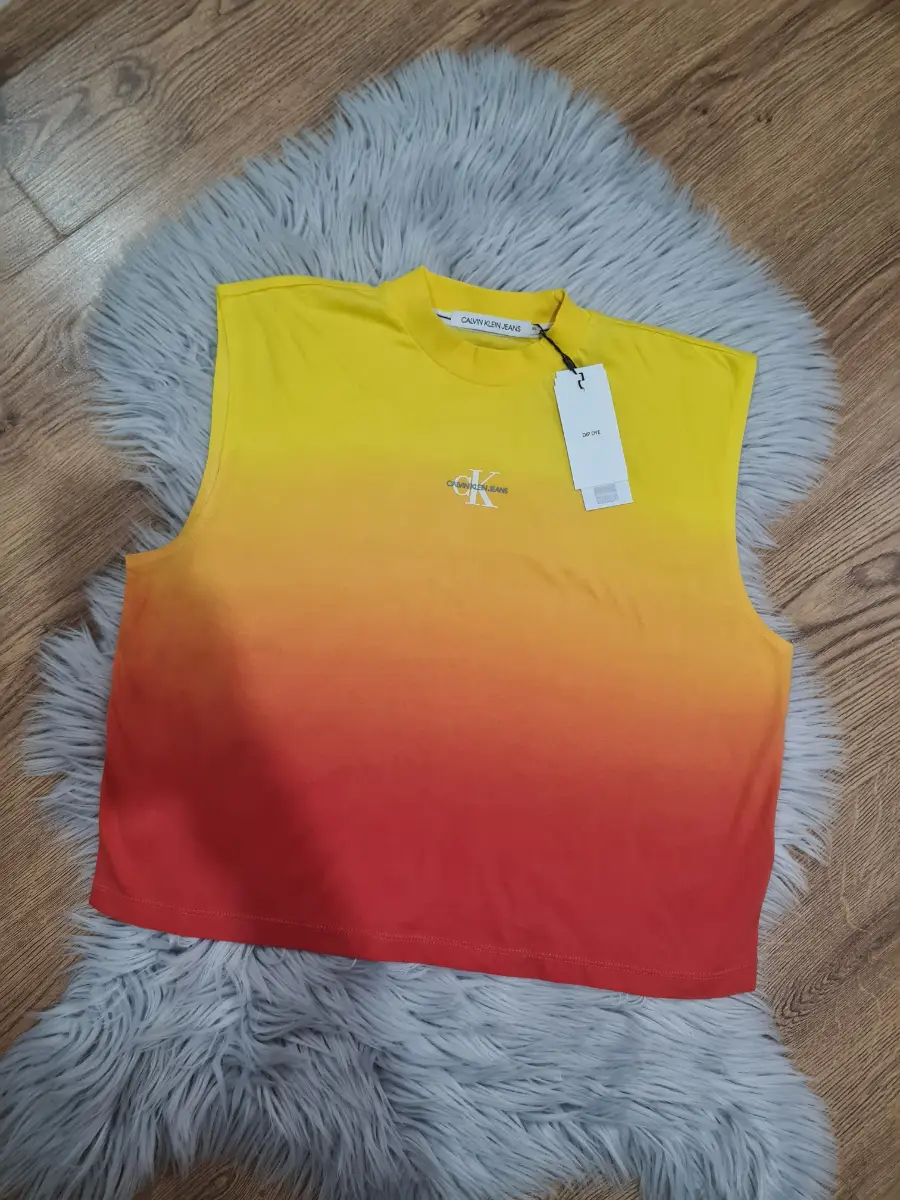 calvin klein ombre boxy top size XS