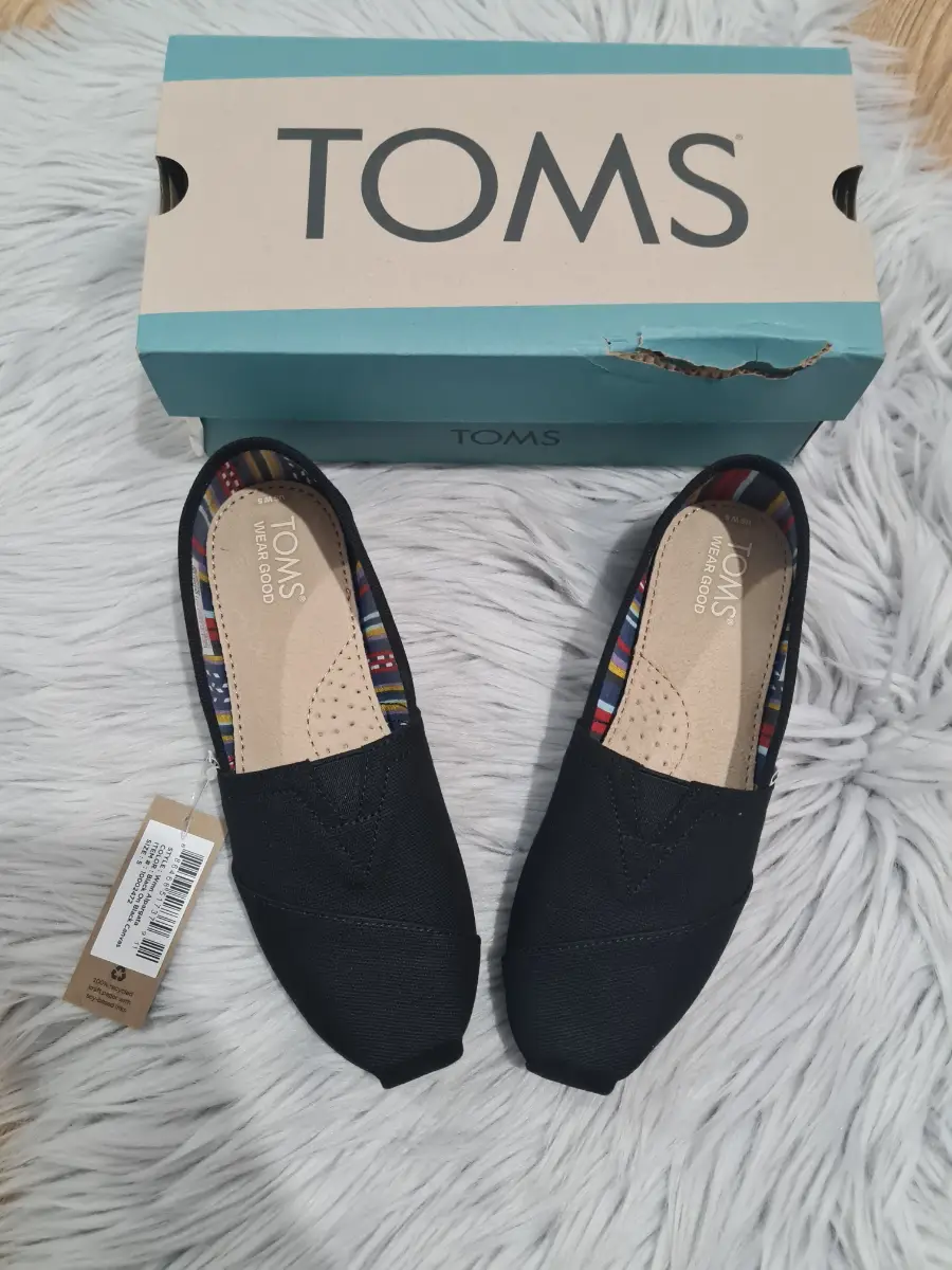 Toms black espadrilles size 3