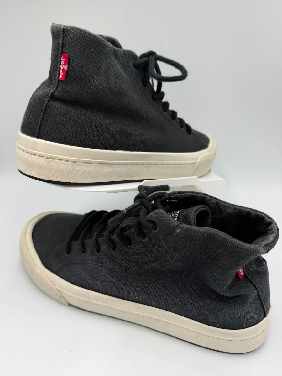 Levi’s Black Canvas High-Top Trainers UK 6.5 EU 40 Lace-Up Shoes