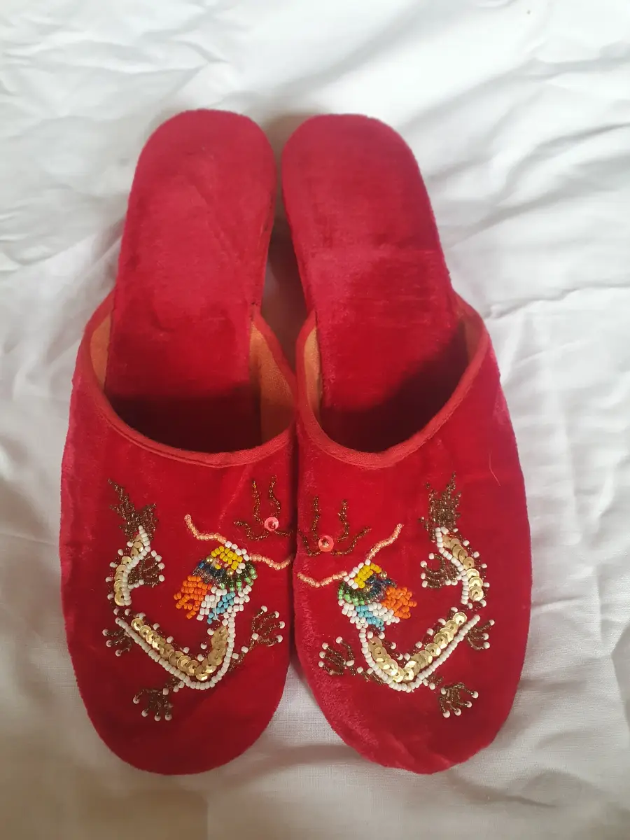 Vintage size 41 uk 7.5 beaded red velvet Chinese slippers mules