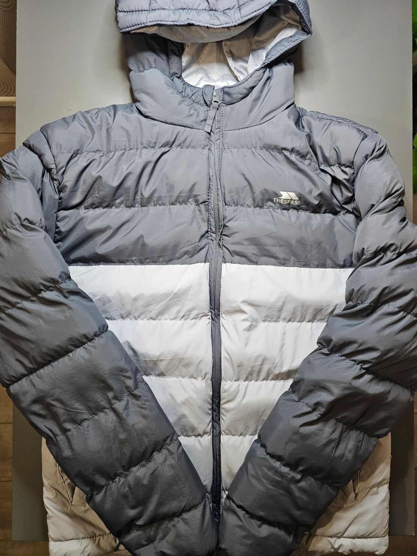 Trespass TP50 Men's Hooded Padded Full Zip Colourblock Puffer Jacket L