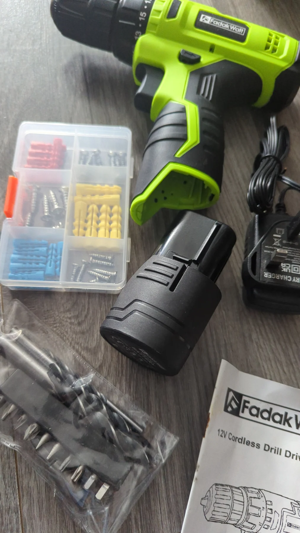 Fadak Walt 12V Drill Driver kit