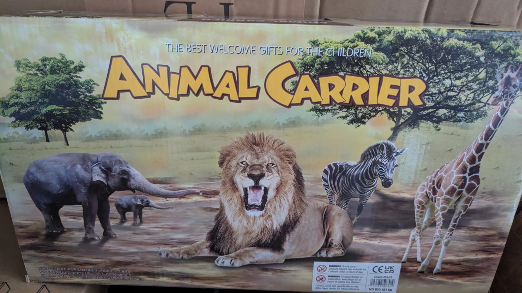 Animal carrier toy for children