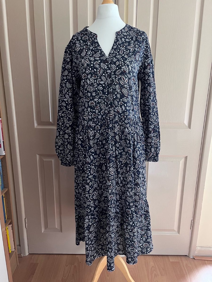 Damart Navy Blue Boho Gypsy Floral Long Maxi Dress with Pockets - Size UK 14