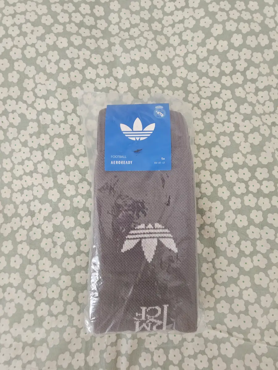 Adidas football socks size 6.5-8