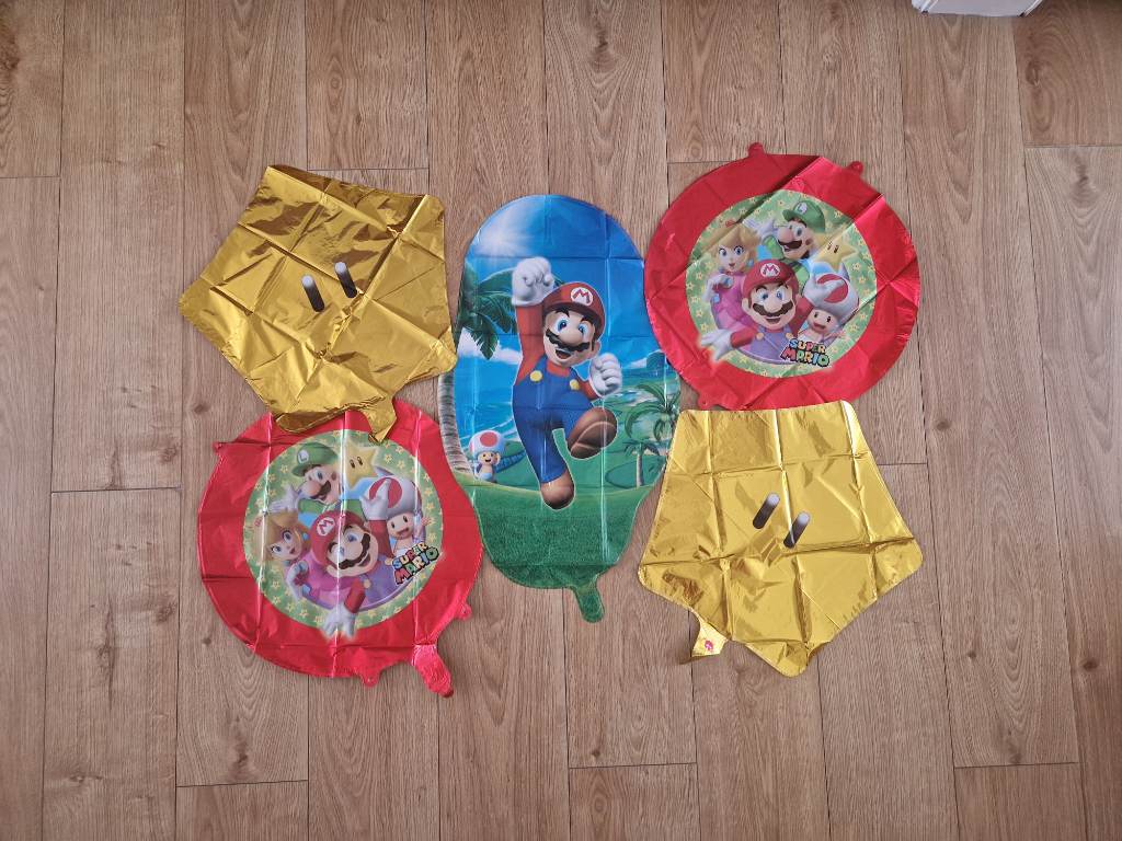 Super mario galaxy foil birthday party balloons. Mario bros party decorations