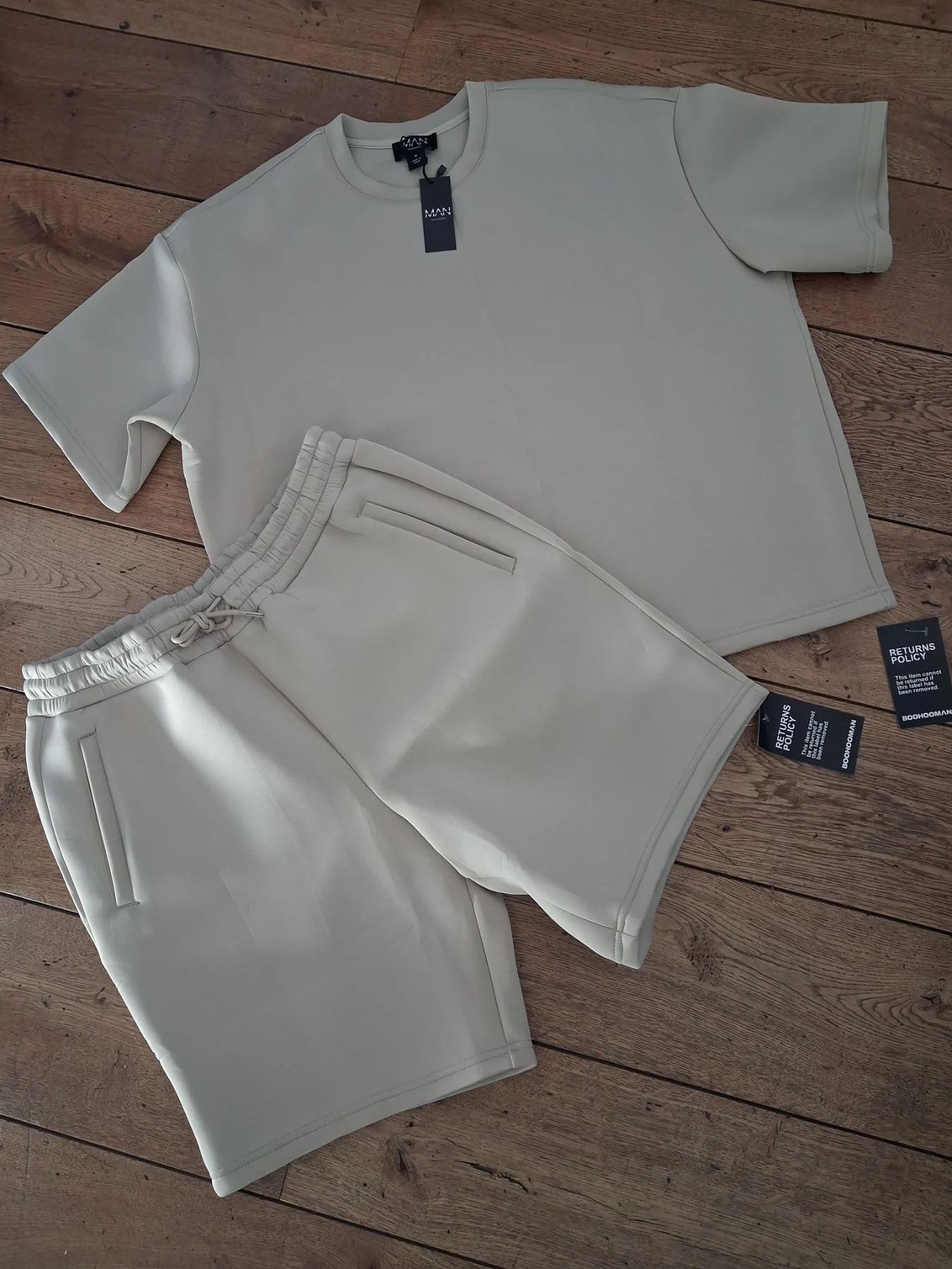 BoohooMAN Scuba T-Shirt & Shorts Co-ord Set - Stone / Beige - Size M