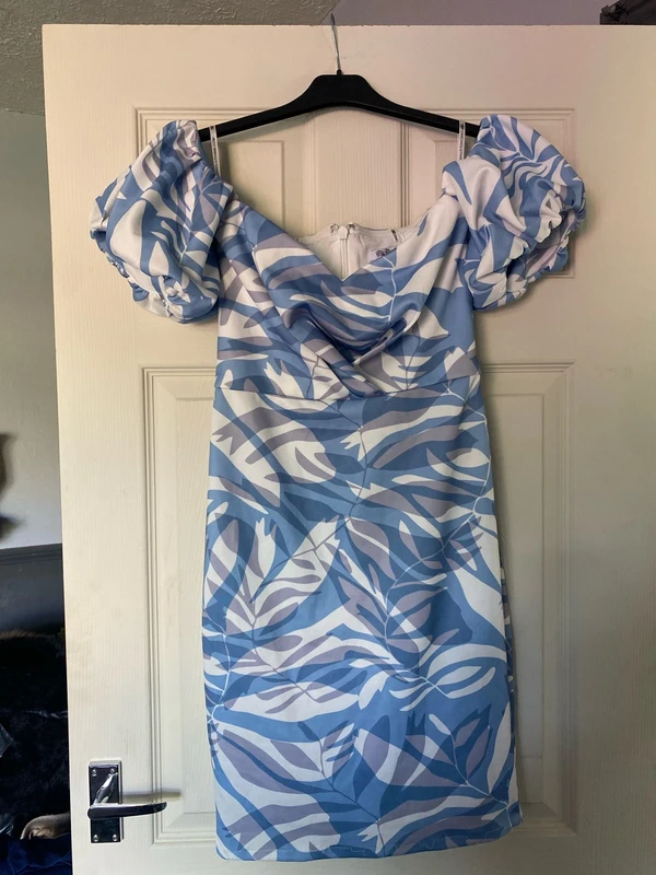 ChiChi London dress size 6