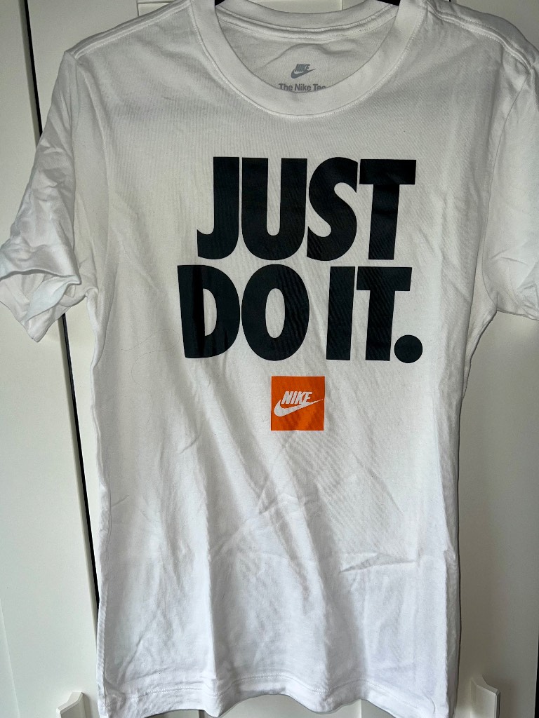 Nike “Just Do It” white graphic slogan T-shirt