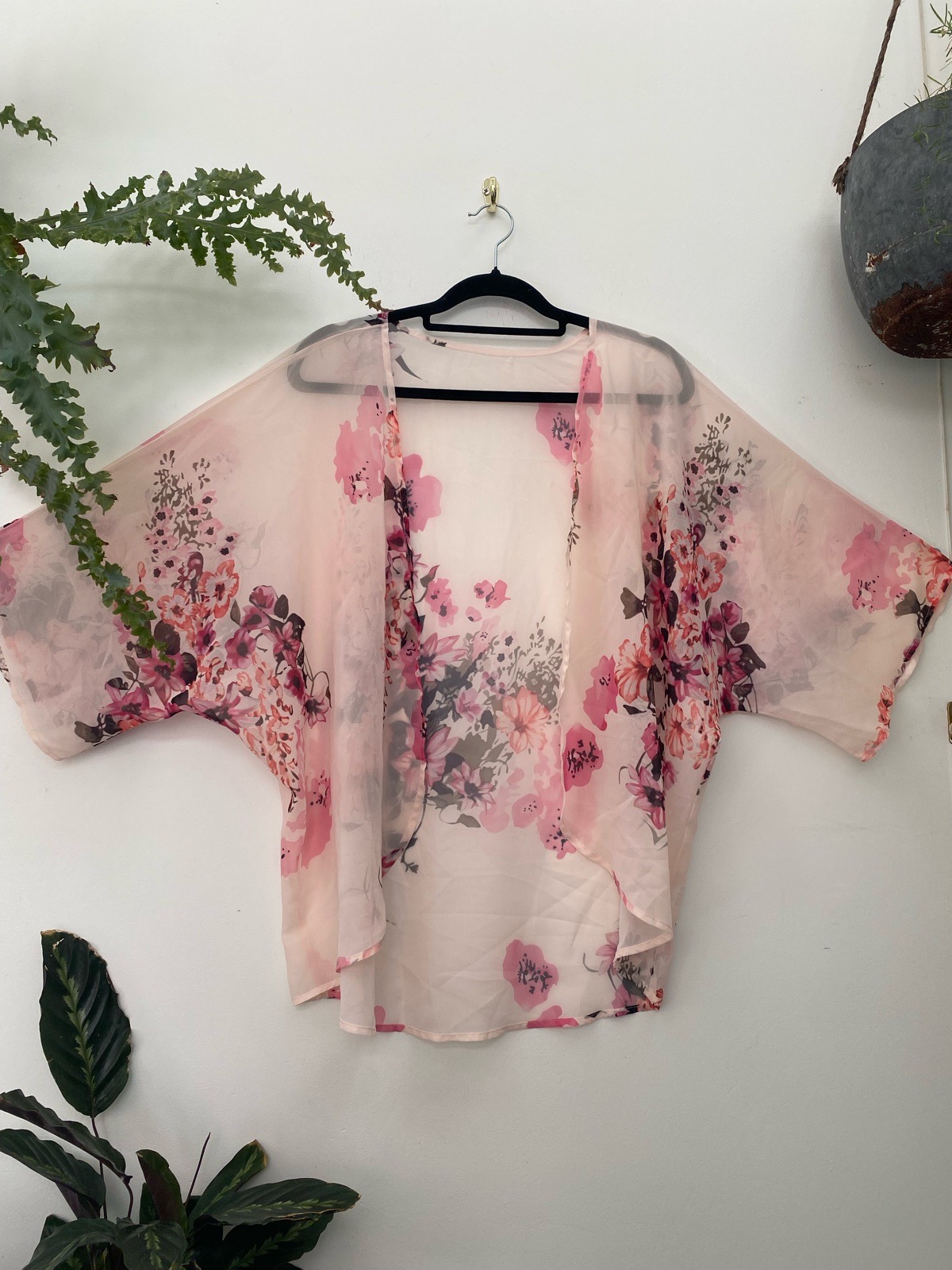 Summer kimono pink size 8/10 VGC