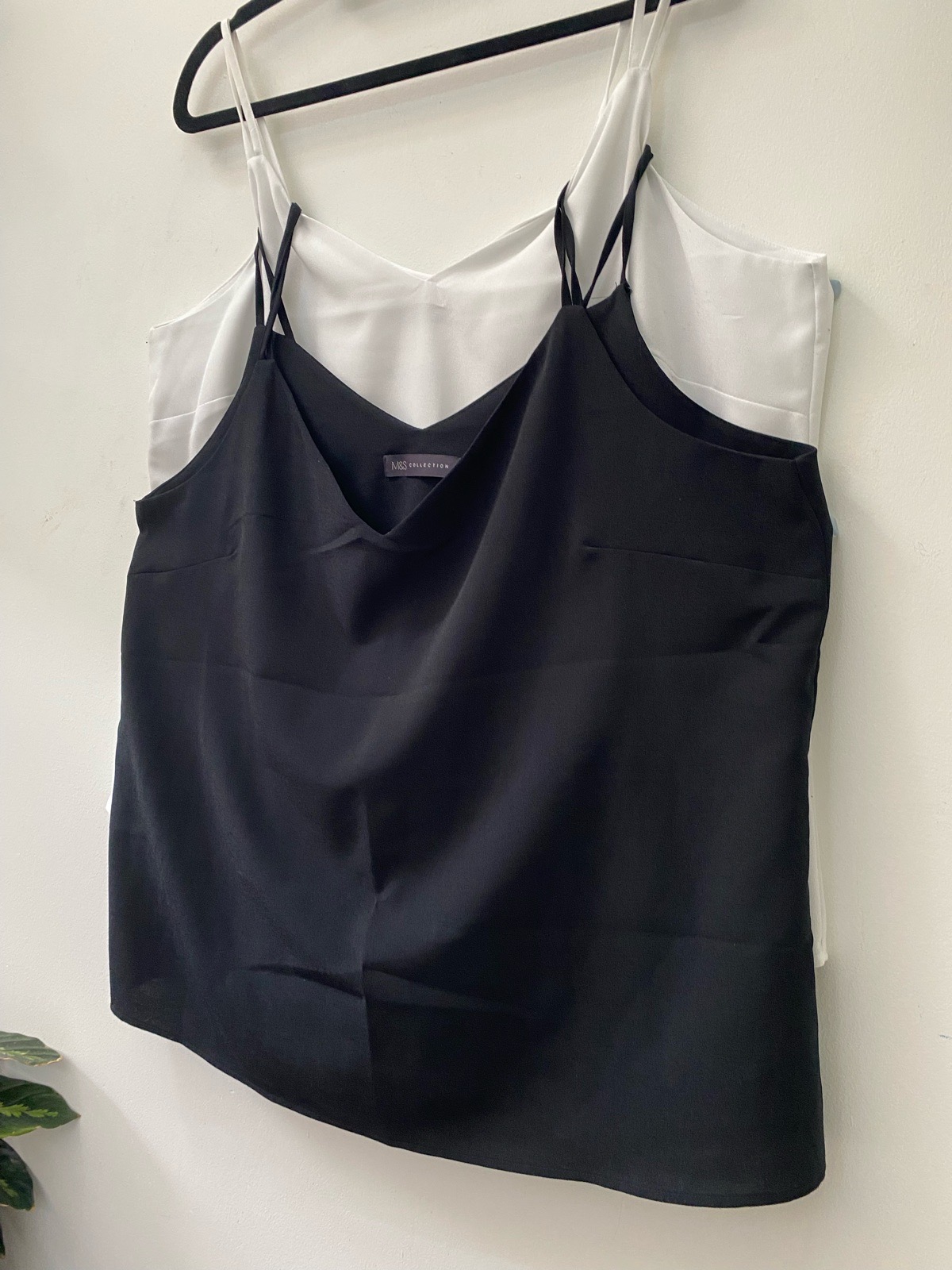 M&S  camis 1x white 1x black size 18 VGC