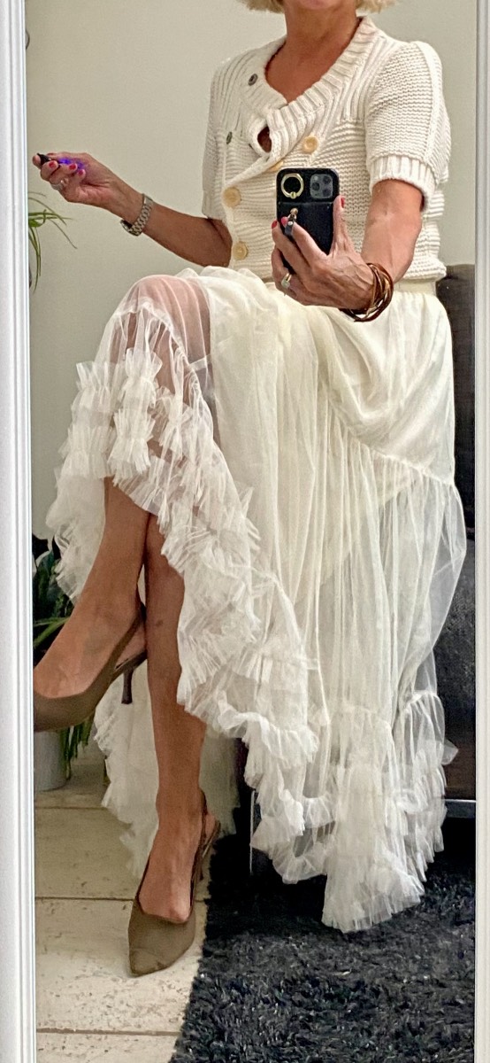 Stunning summer tiered net maxi  skirt size 10 VGC