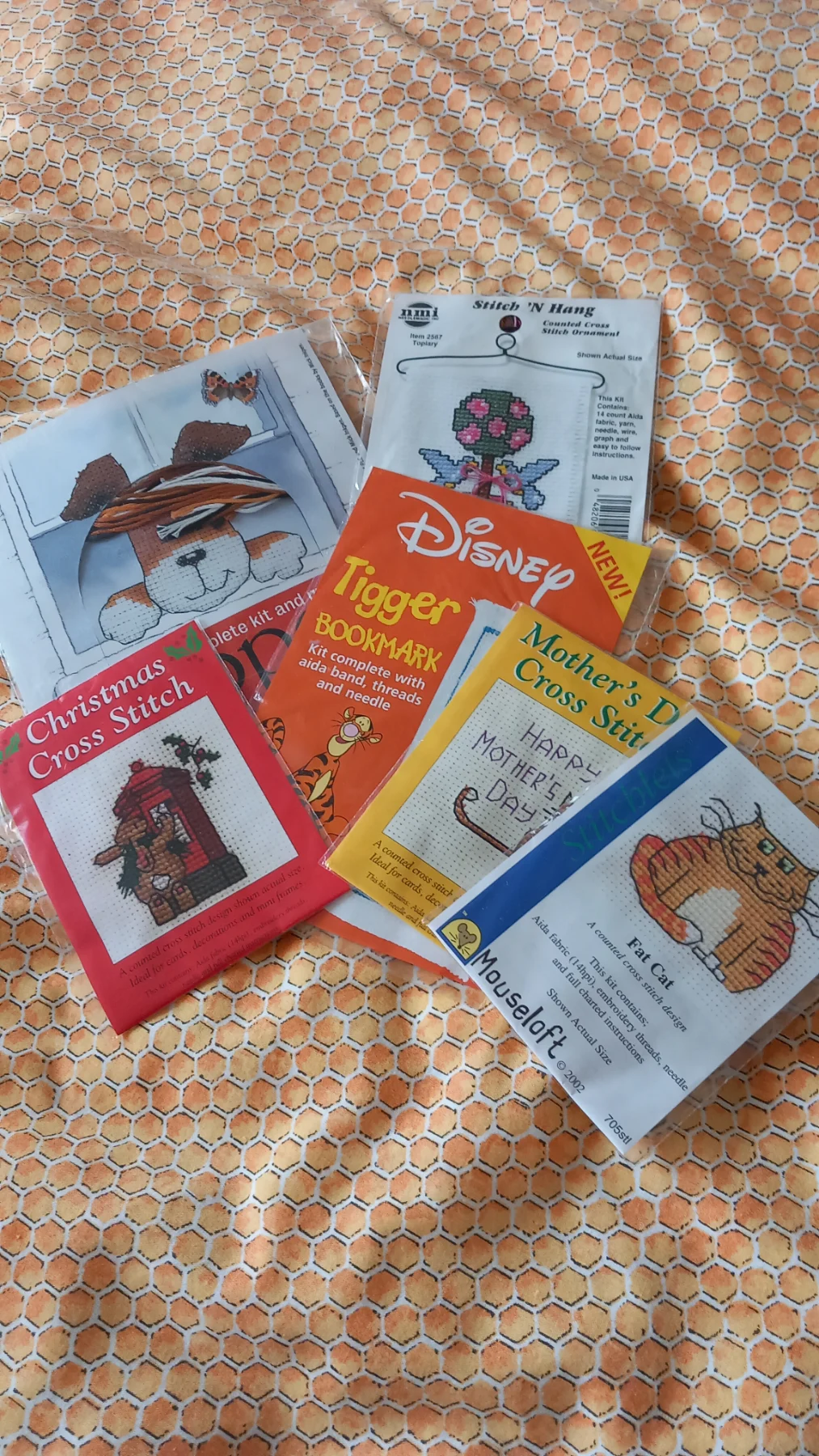 Bundle of cross stitch set's