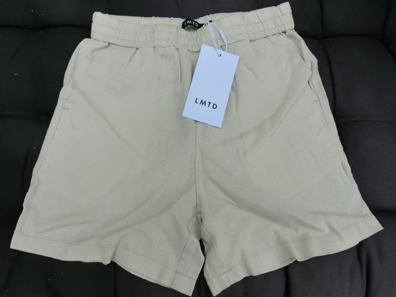 Beige Design Linen Blend shorts With Elastic Waist And pocket Age 9 New RRP £27