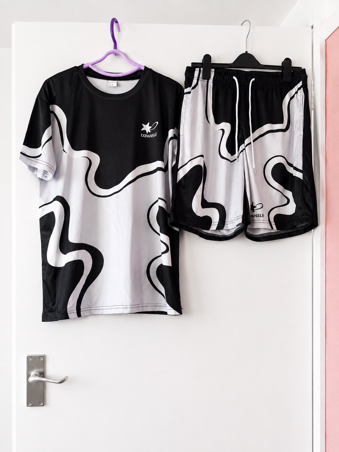 Black And White Abstract Print Co Ord Set Short Sleeve Top And Shorts Size M