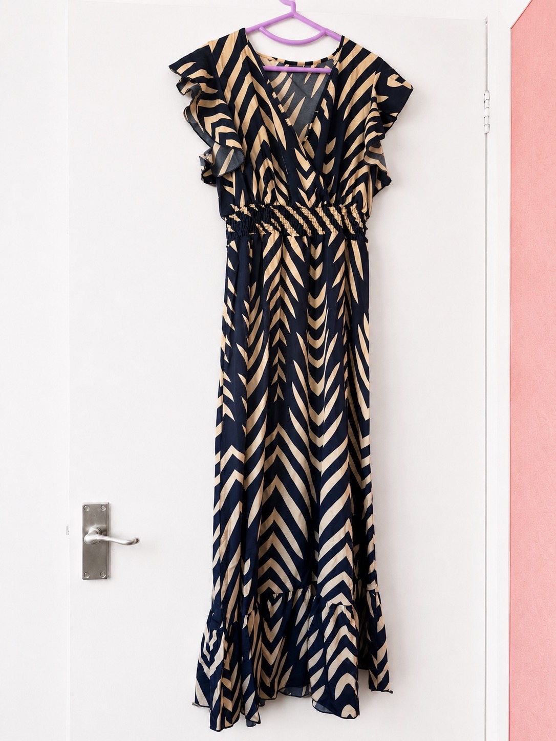 Women’s Navy & Beige Geometric Maxi Dress Size L Flutter Sleeve Holiday Boho