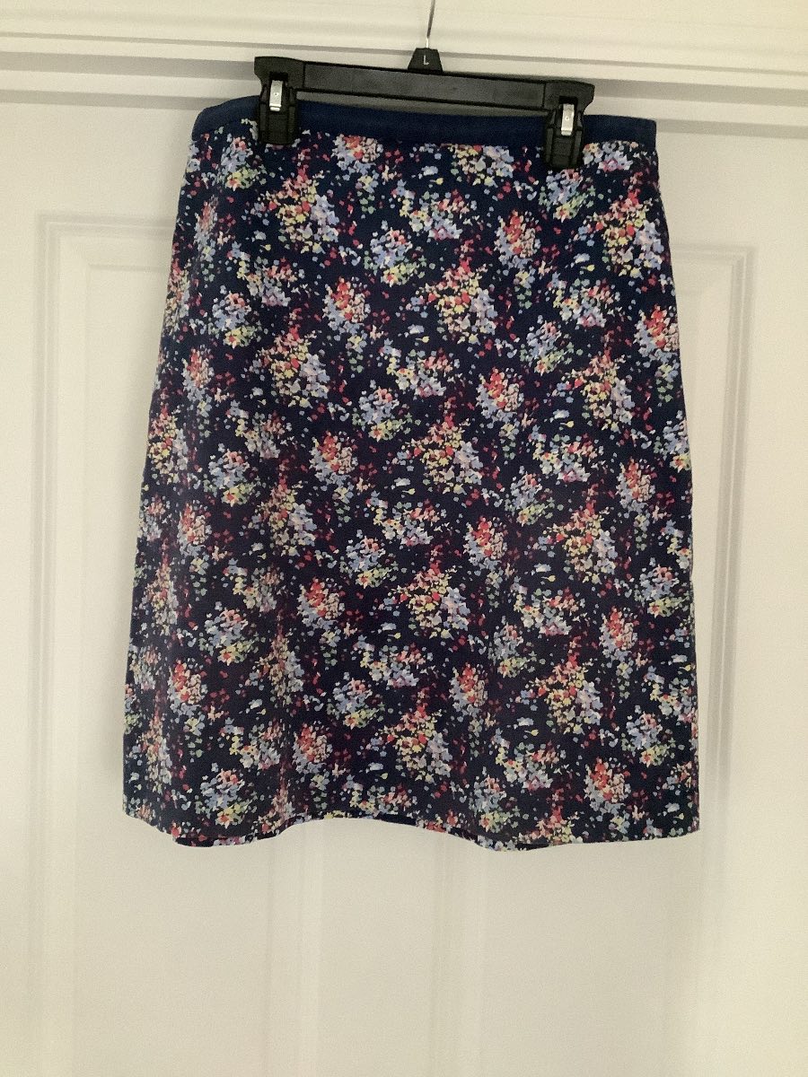 Boden ladies navy and floral skirt size 12