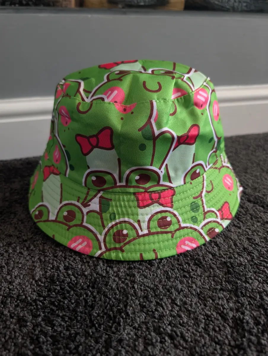 Frog print festival summer bucket hat brand new