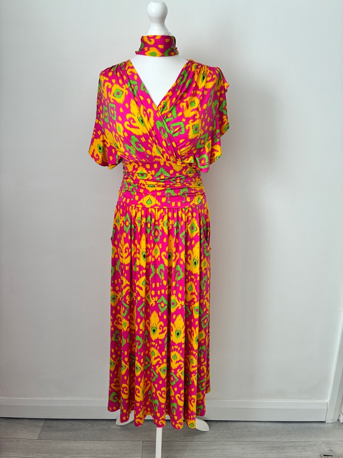 Onjenu Summer Dress Size 10