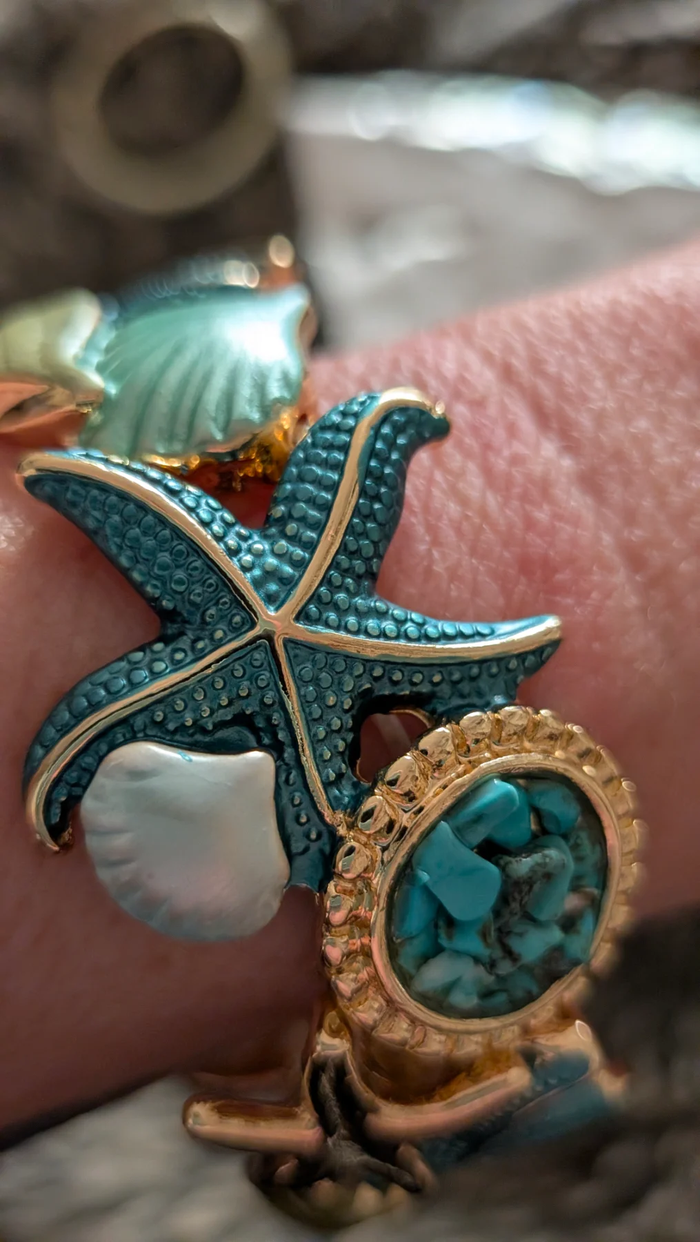 Gold Tone Nautical Sea Life Stretch Bracelet – Teal Starfish, Shells & Turquoise-Style Stones