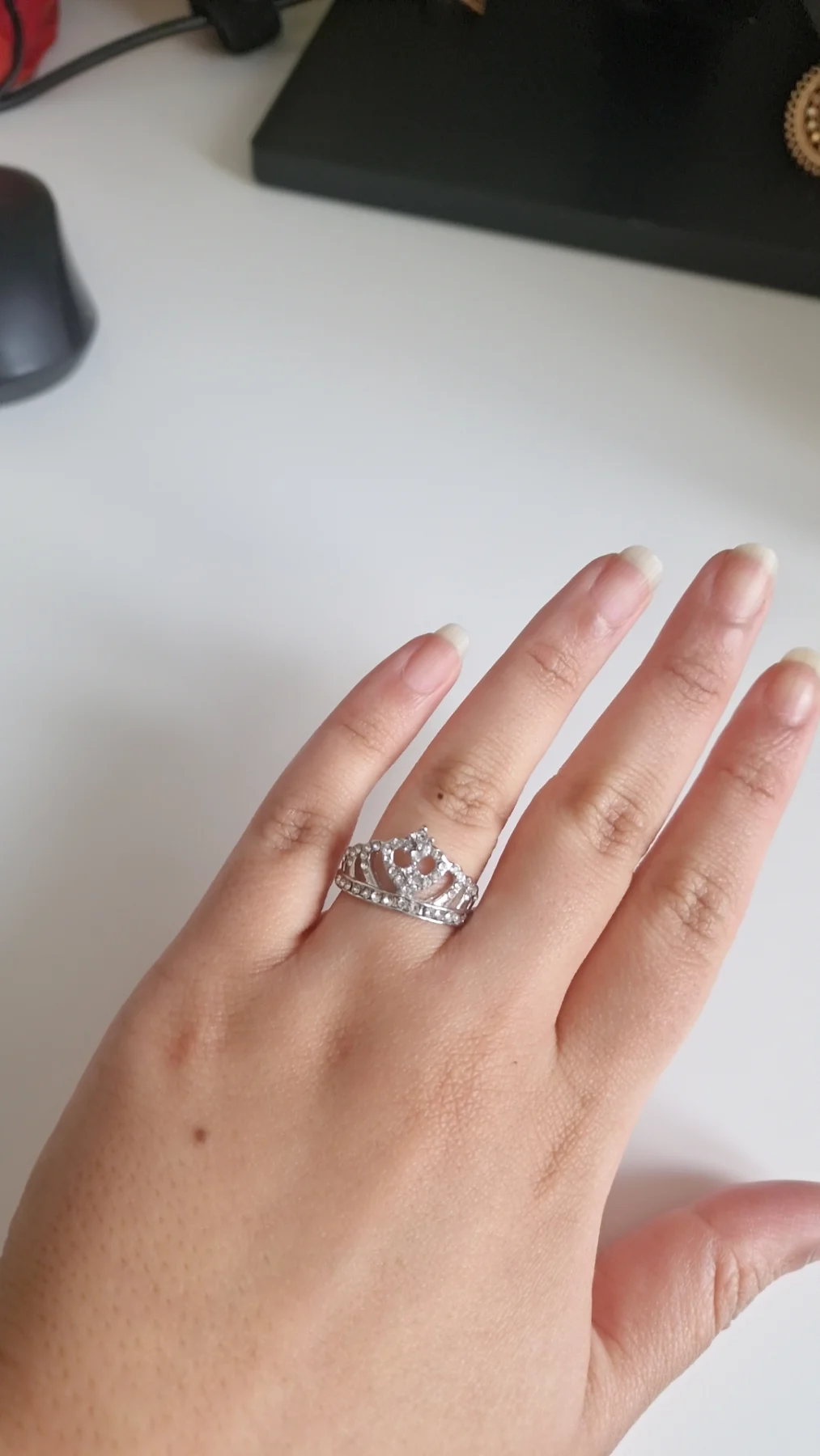 Tiara ring