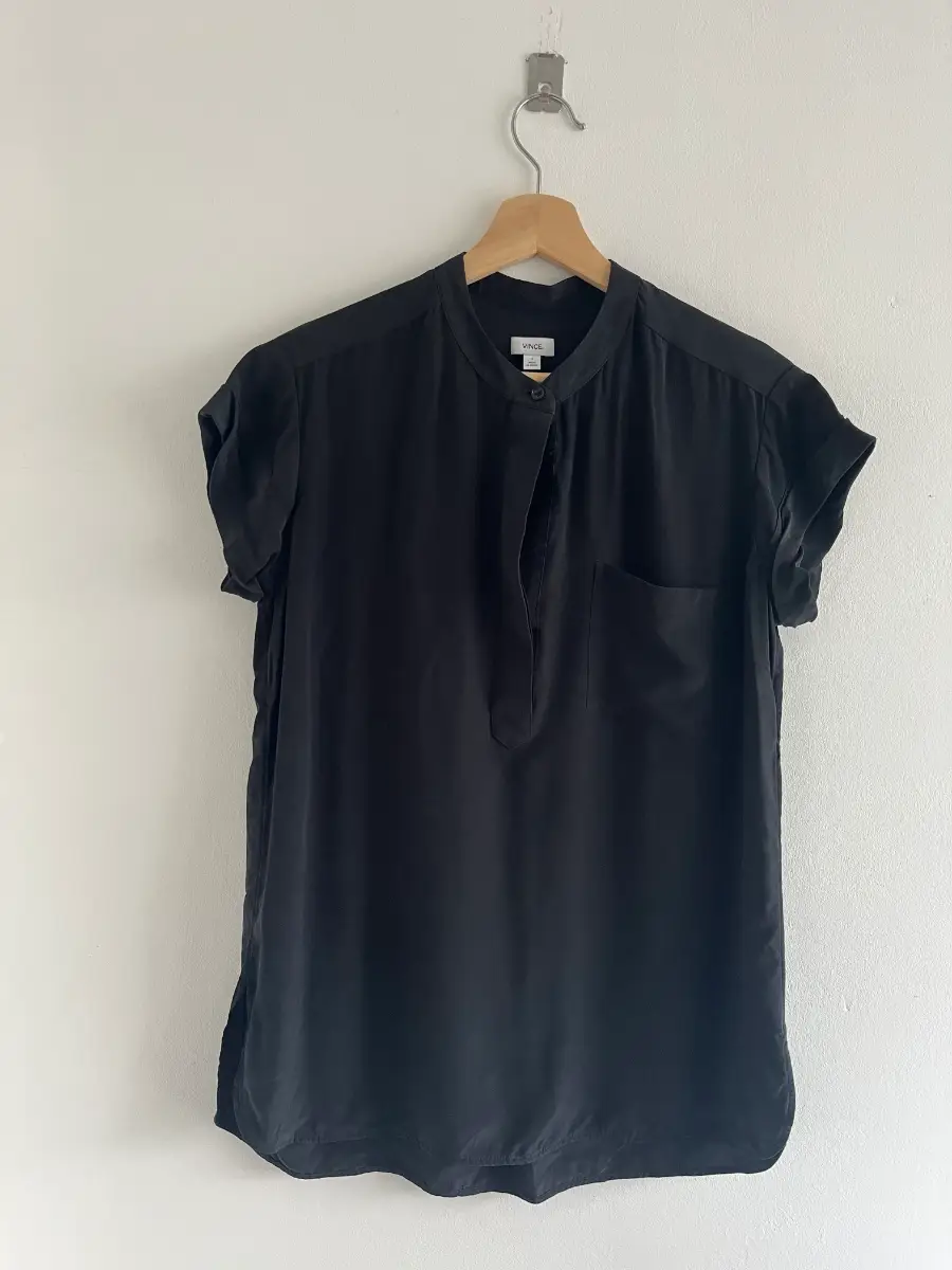 Vince 100% Silk Black Short Sleeve Womens Basic Blouse Size S-L/8-12