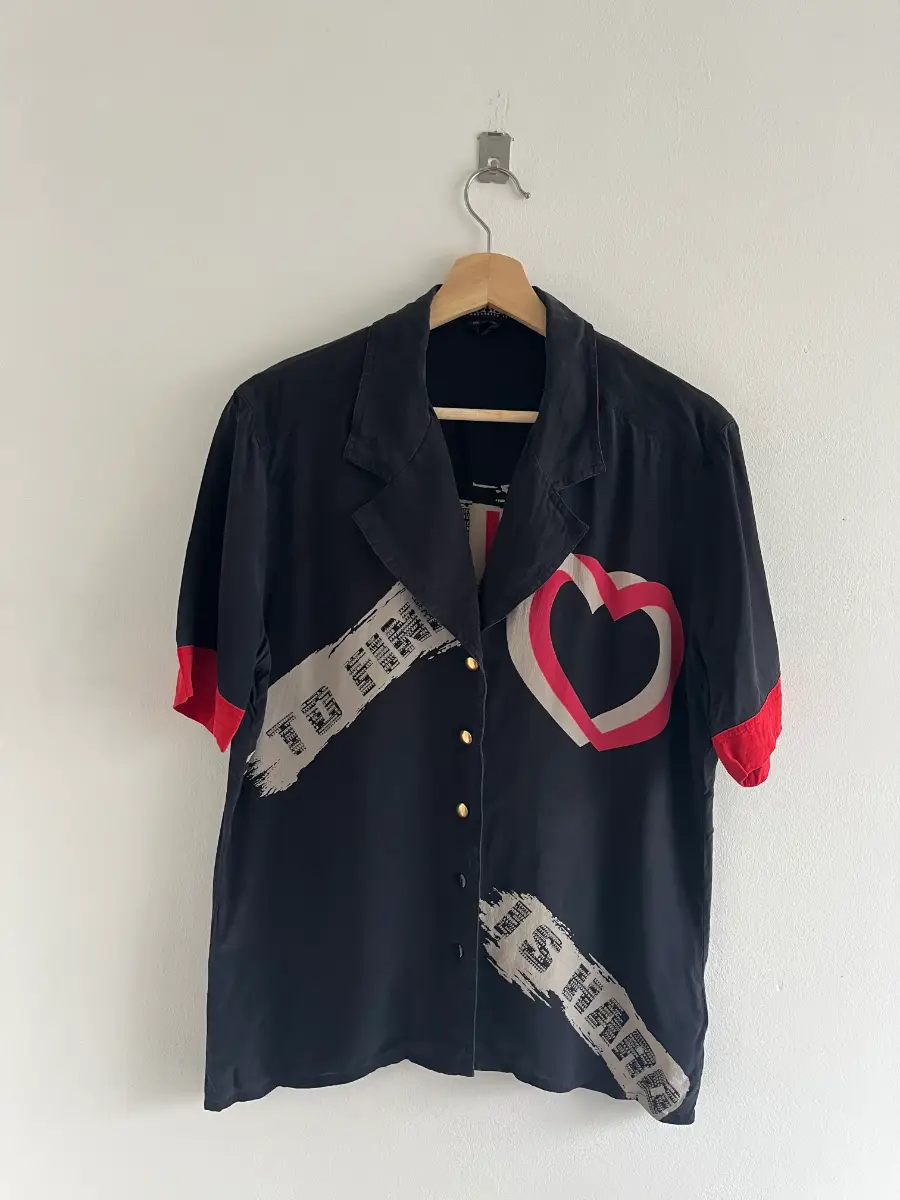 VTG Escada Margaretha Ley Silk Blouse Hearts Graphic Button Down Shirt Top Print