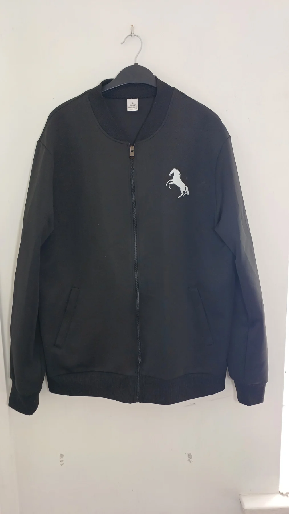 Men’s Black Full-Zip Bomber Jacket with Horse Graphic Print – Size L