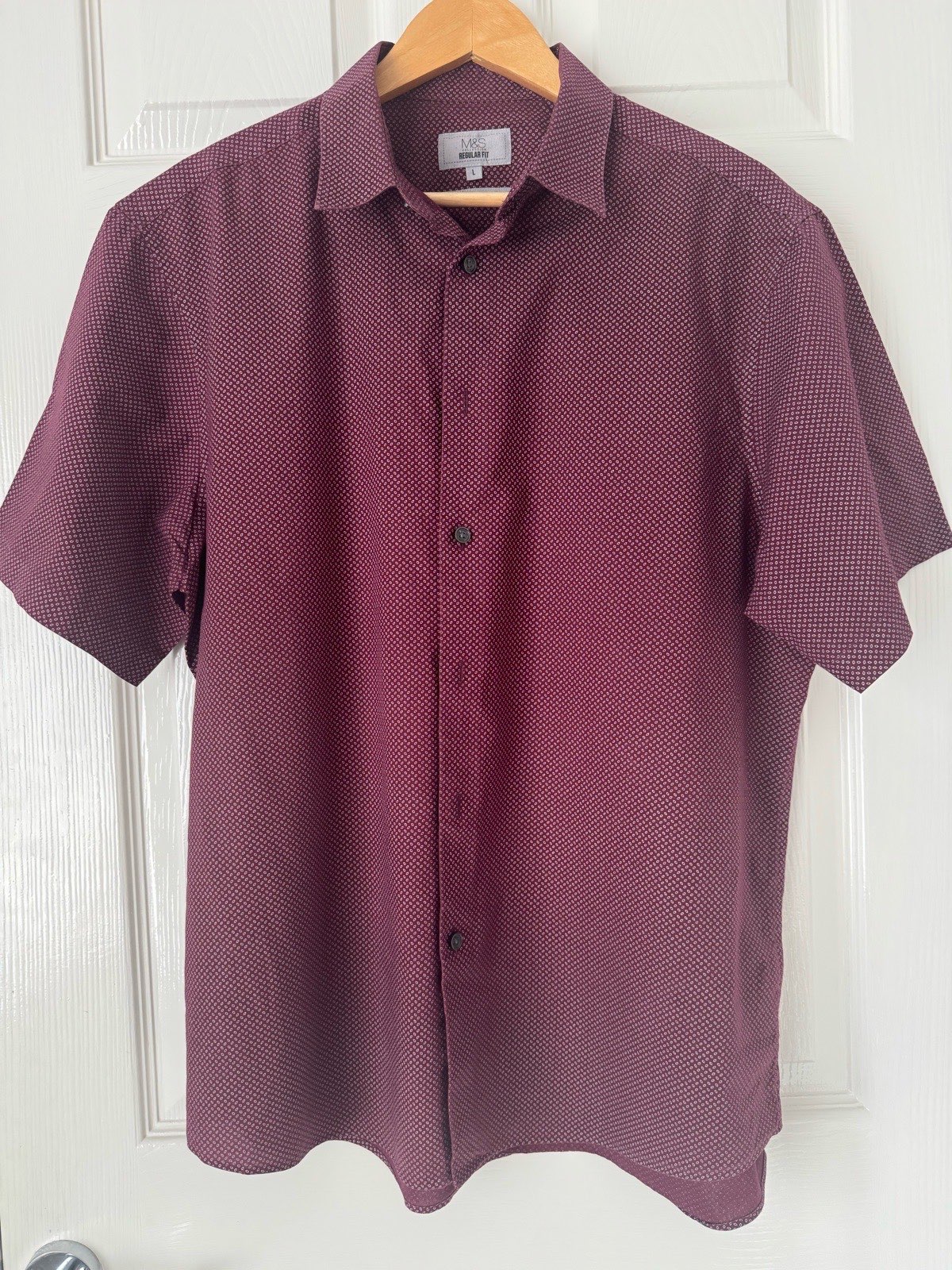 M&S Men’s Smart Casual Short Sleeve Regular Fit Burgundy/White Dotted Shirt Cotton Size L 1332