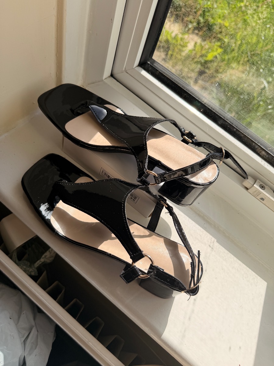 Women’s Black Patent T-Bar Block Heel Sandals – Square Toe Slingback – UK 7 / EU 40